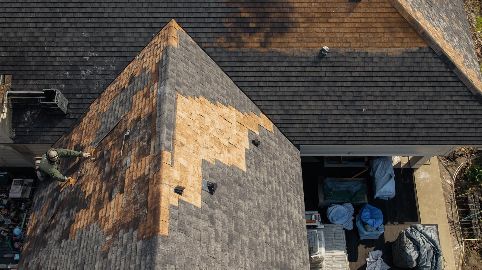 Roof replacement service